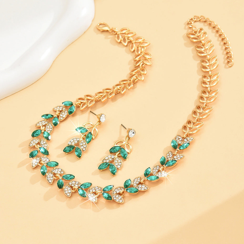 Women's Earrings And Necklace