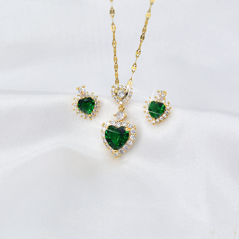 Green Zircon Heart Set Necklace
