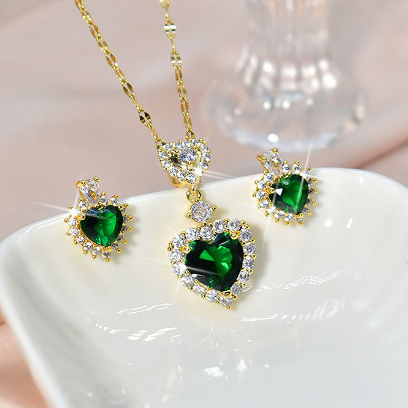 Green Zircon Heart Set Necklace