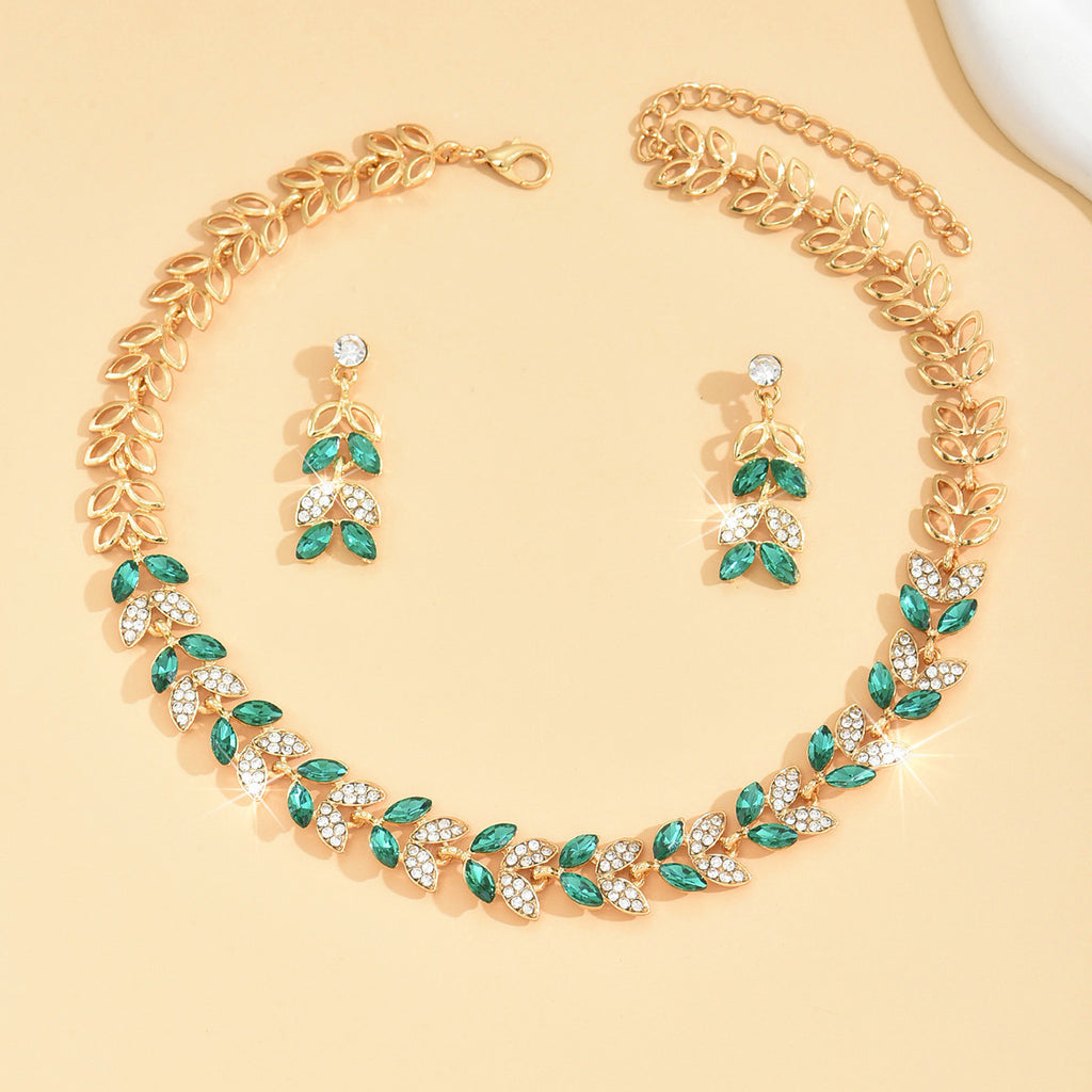 Women's Earrings And Necklace